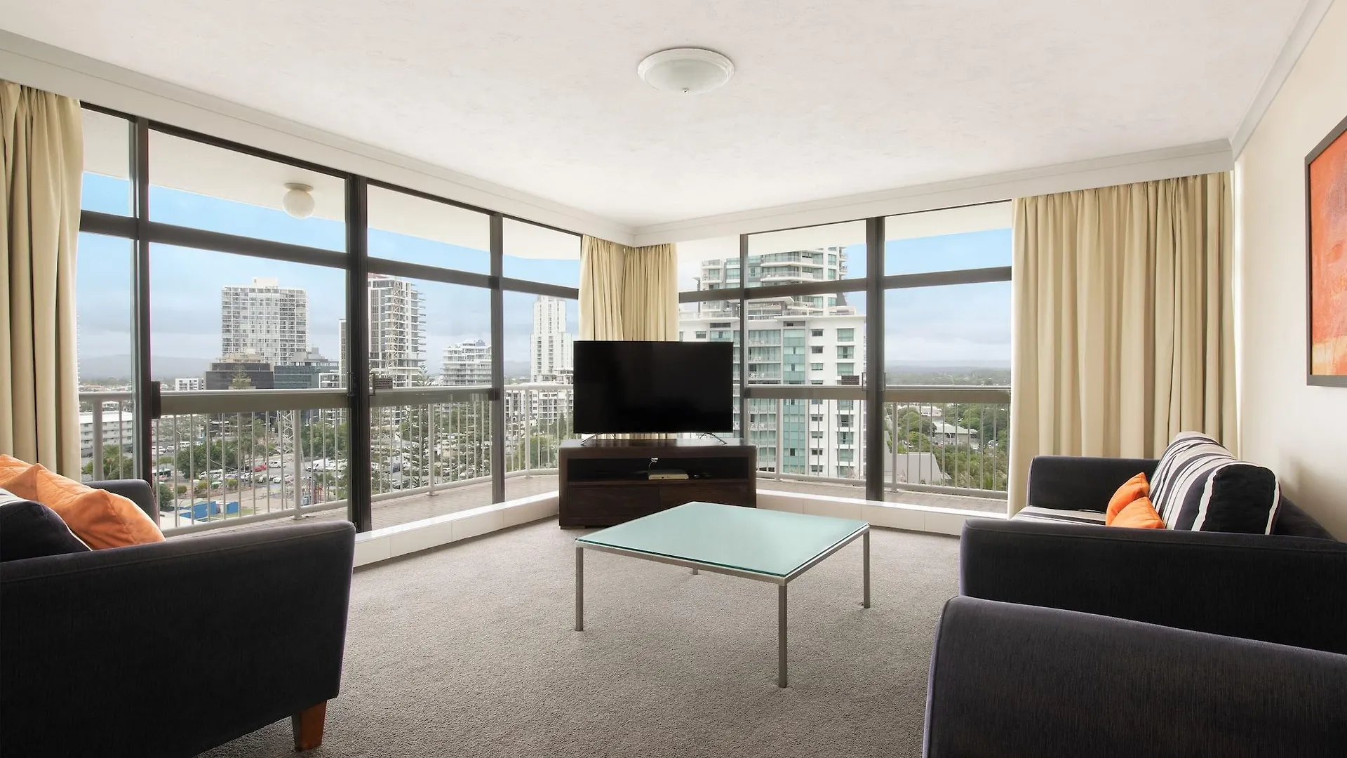 Breakfree Beachpoint Gold Coast Aparthotel